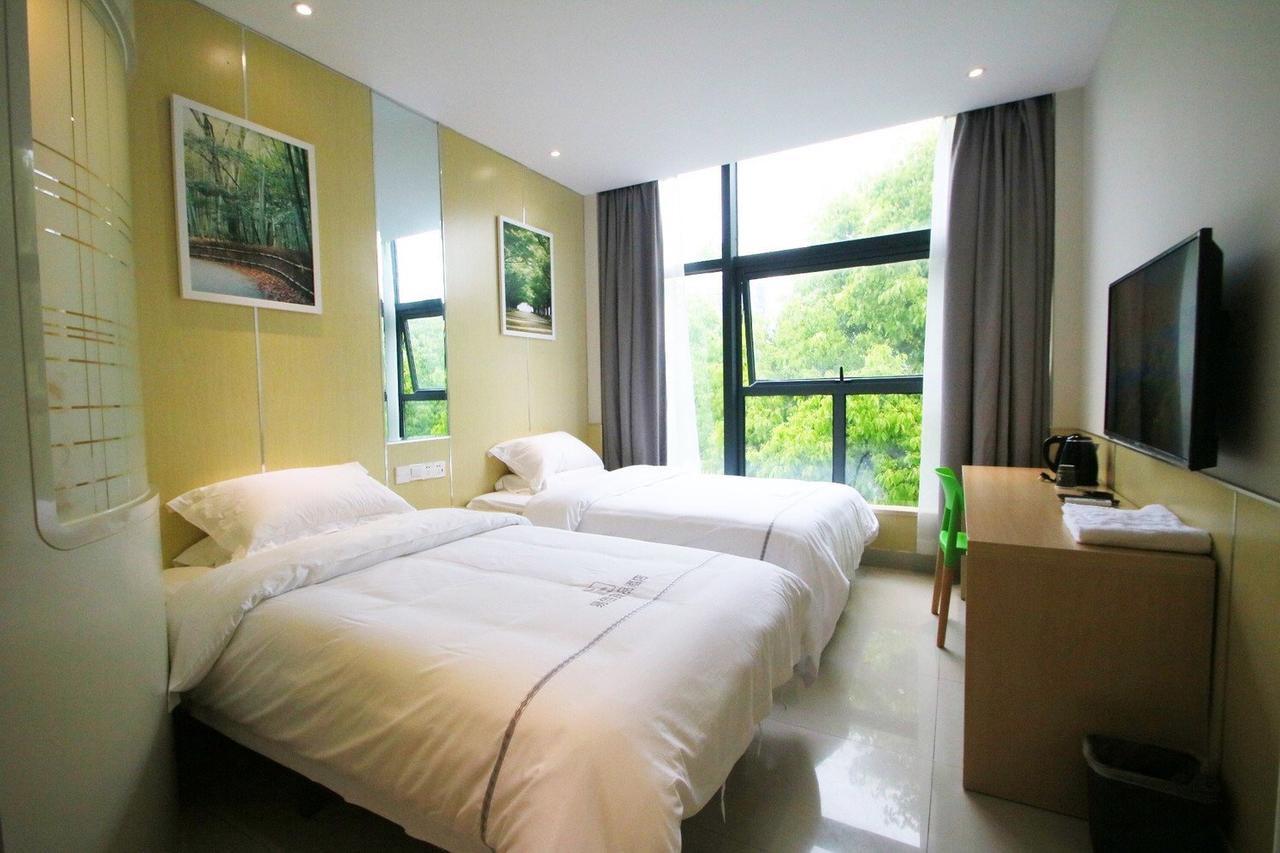 שנגחאי 100 Inn Plus Pudong Airport Hotel מראה חיצוני תמונה