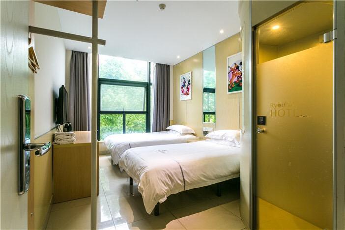 שנגחאי 100 Inn Plus Pudong Airport Hotel מראה חיצוני תמונה